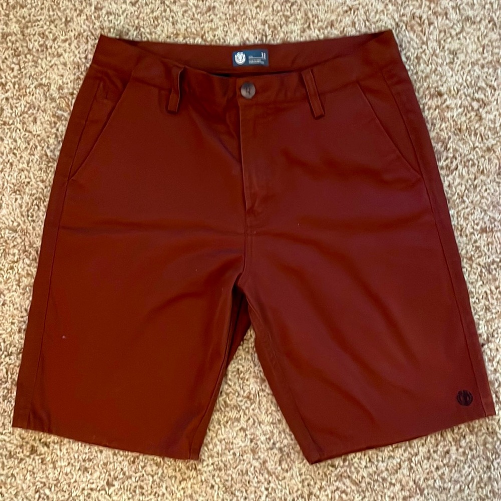 Men’s Maroon/Deep Red Element Shorts Size 32